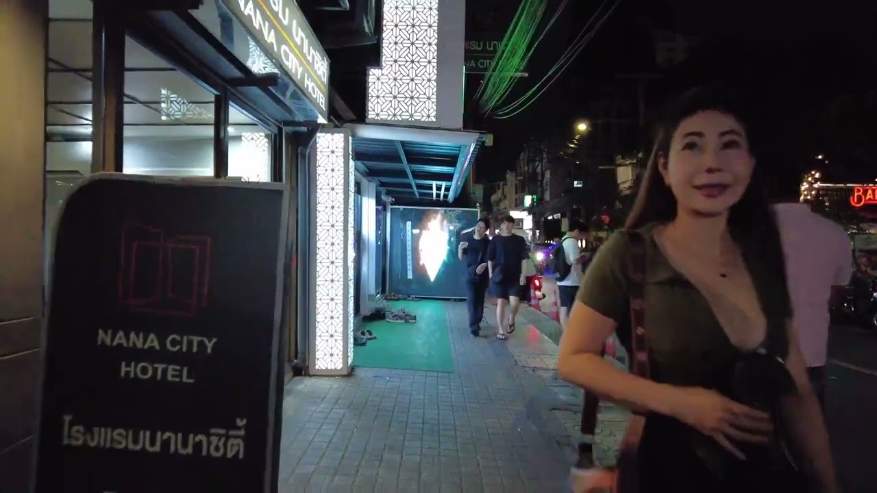 4K Sukhumvit Soi 4 Freelancers Bangkok Thailand 720P HD