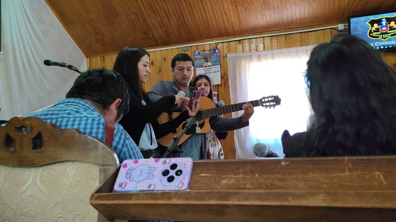 Alabanza Escondido en Cristo estoy 