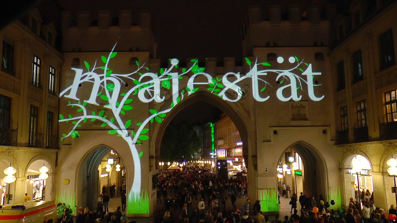 Lichtinstallation &ndash; M&uuml;nchen Karlstor