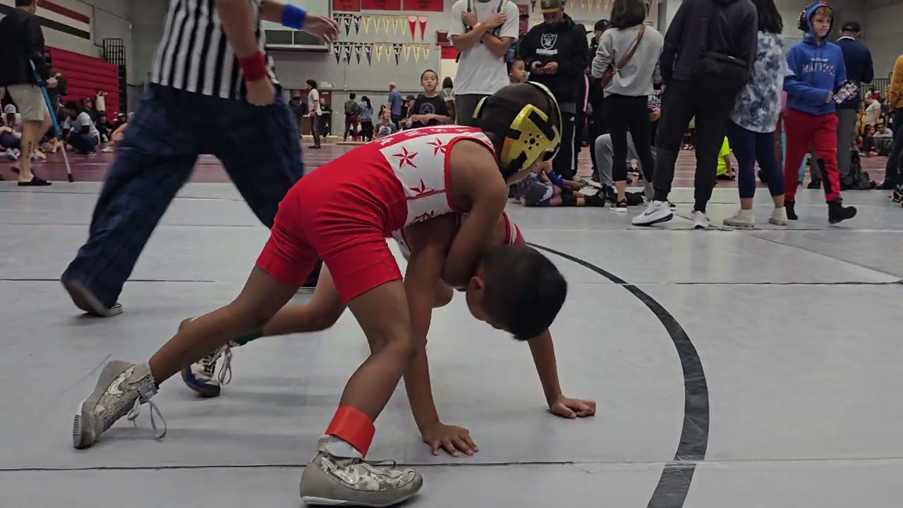 Liam Cabutotan Vang (RSWA) vs Cameron Merideth (RSWA) Wrestling 45 lbs