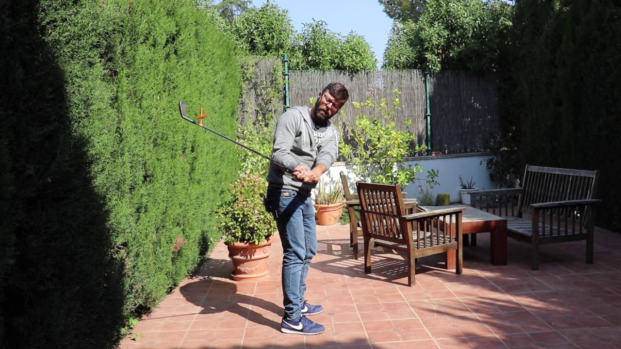 Cómo cerrar la cara del palo- Consejos de GOLF en Español desde casa