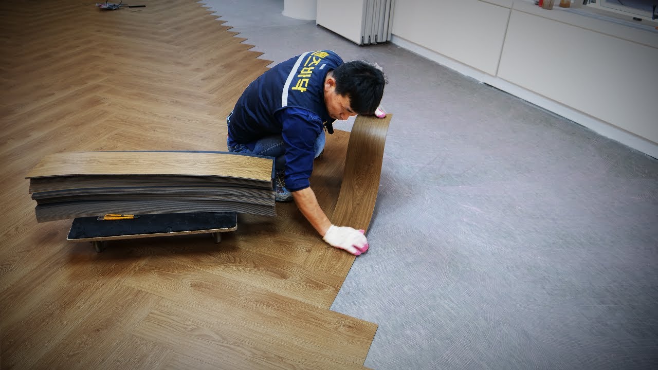 [ 150평 일당 2배 ] 헤링본 시공. 5337 sq ft, Herringbone style construction received twice the money.