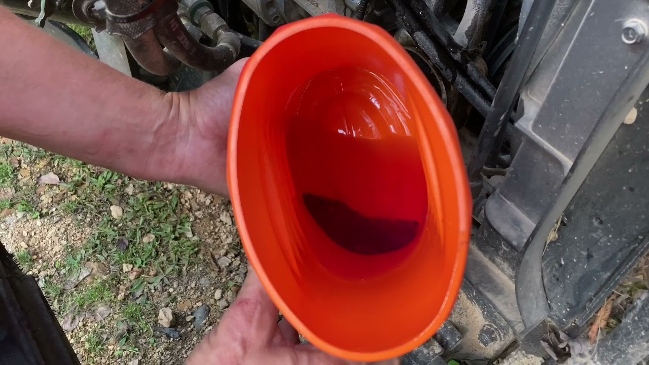 KIOTI NX5510 Water in the Fuel! Draining the Fuel Filter