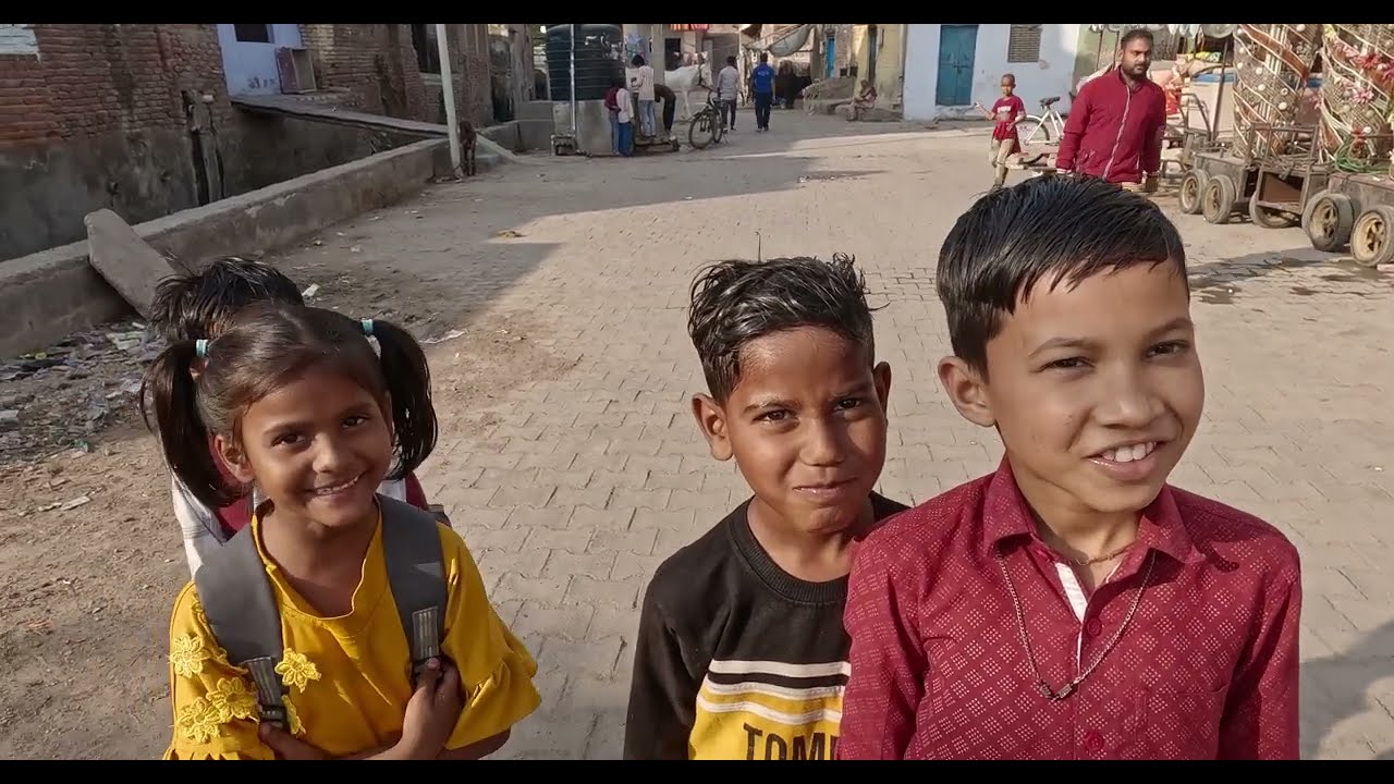 Too much Pollution in India | Beyond Taj Mahal and the Tourist Traps | Agra WalkingTour 4K