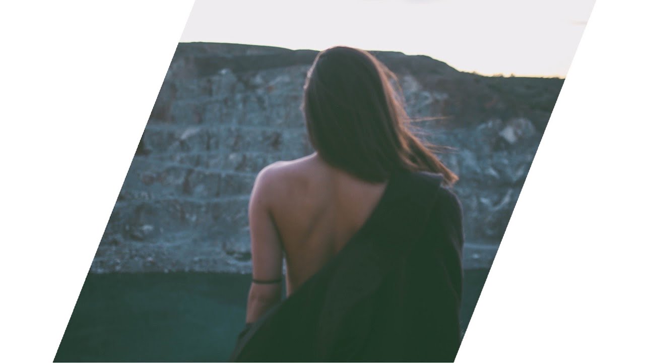 RIELL - Somewhere New (Lyrics)