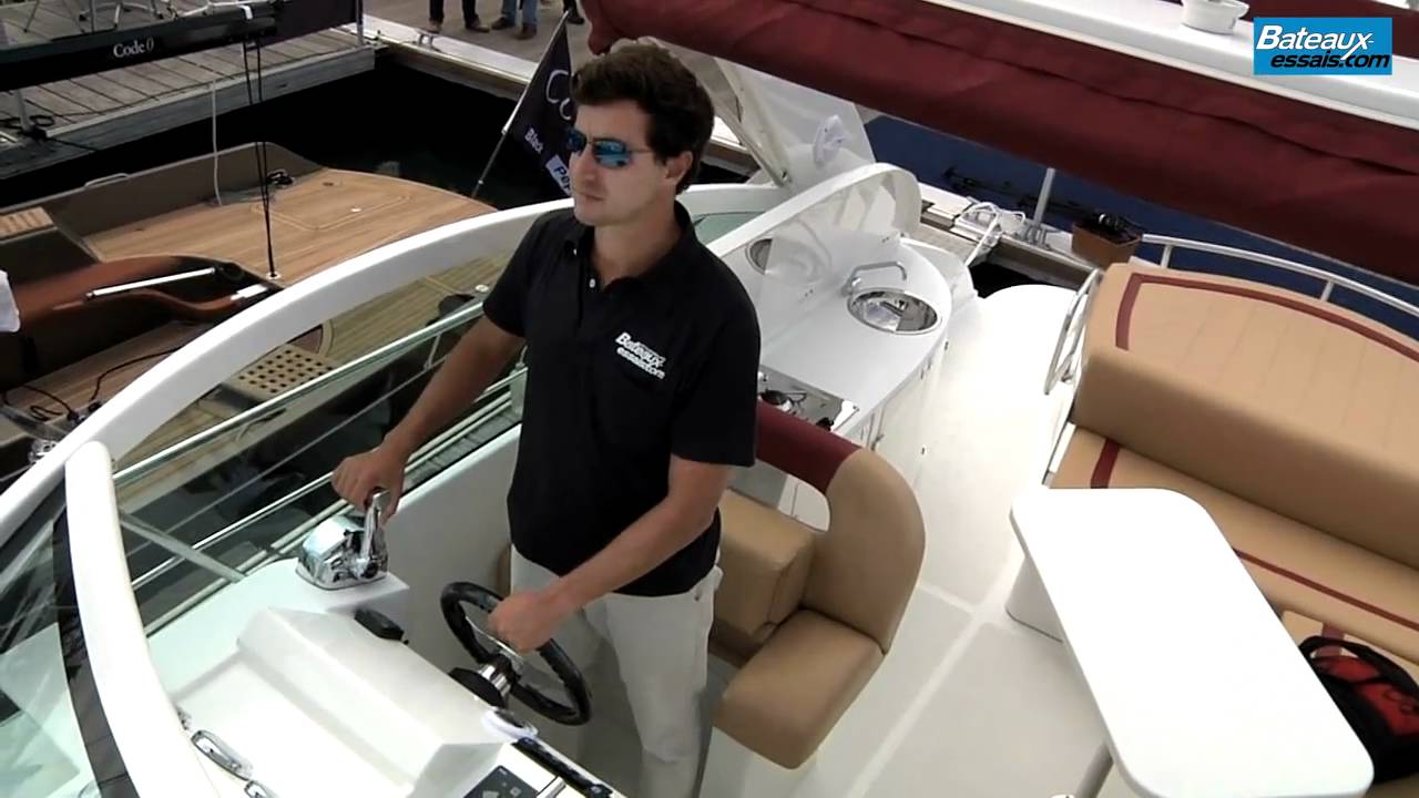 ST Boats-Cancun 290 présentation Bateaux-essais.com