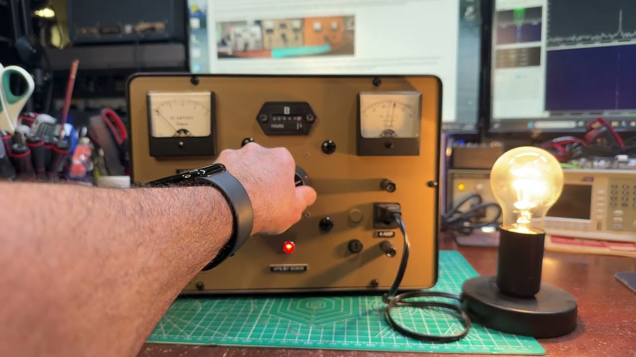 Variable AC Power Supply by W3KW in a KNIGHT KG-660 Case