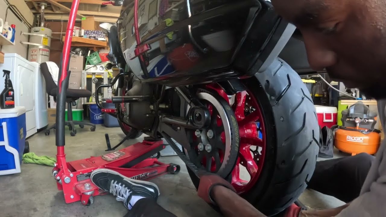 How to Remove the Back Wheel on a Harley Davidson Lowrider ST, S, and Softail Models &ndash; Step-by-Step