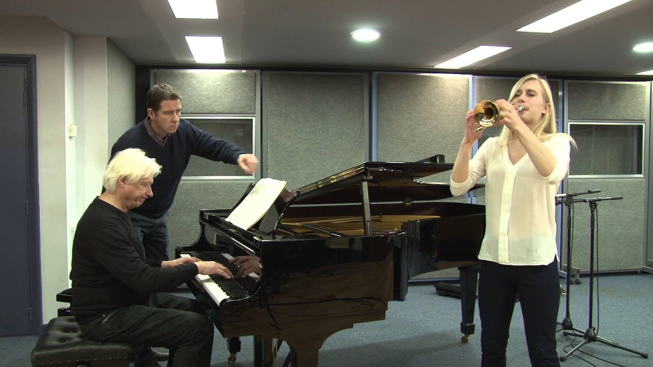 Lucy Humphris - J.S Bach Flute Sonata G Minor - Mvt I