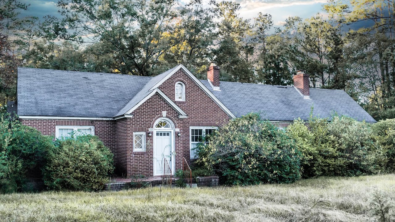 South Carolina Family Home ABANDONED Mysteriously 24 Years Ago | Stuck in Time