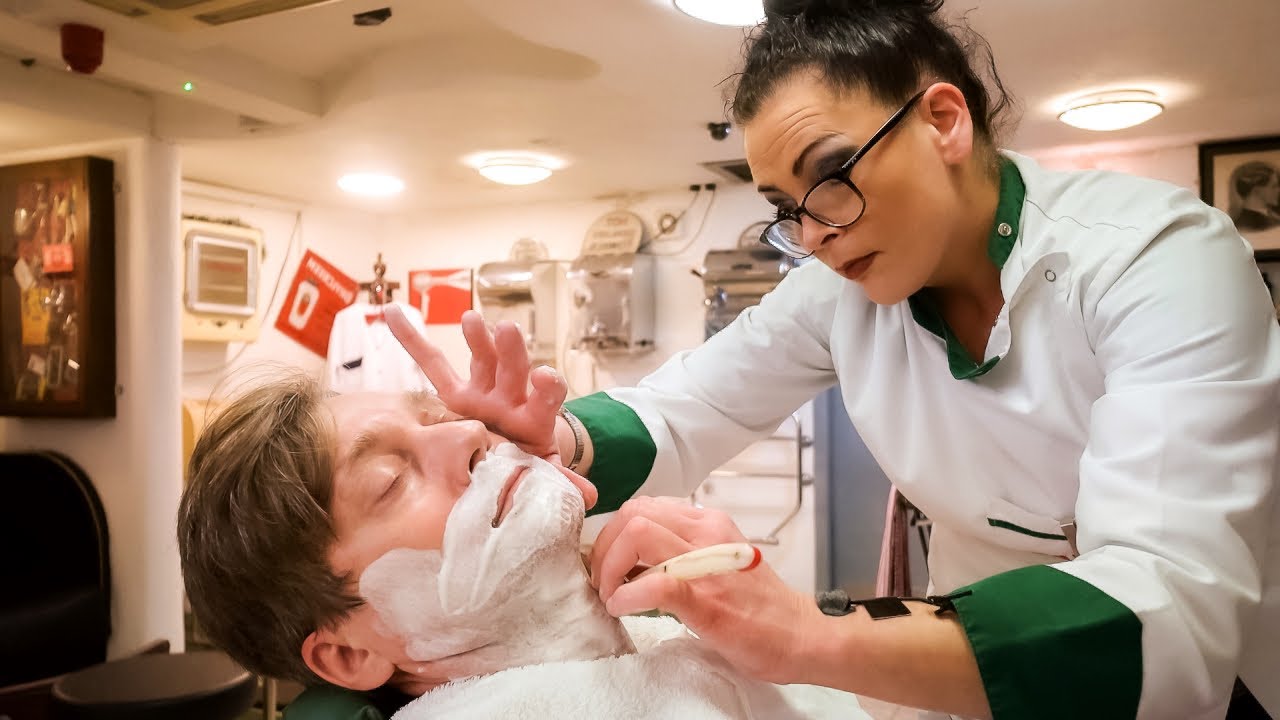 💈Hot Towel Shave & Head Massage At Lovingly Restored Historic Waldorf Barbershop | Dublin Ireland