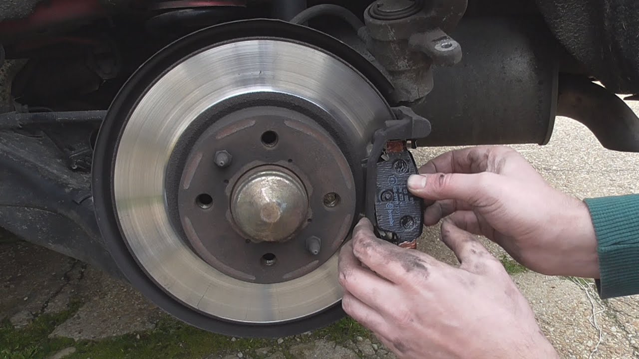 Cambio de pastillas de freno traseras en tu coche - Facil - DIY