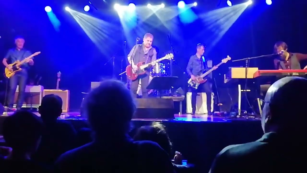 José Ignacio Lapido. Curados de espanto.