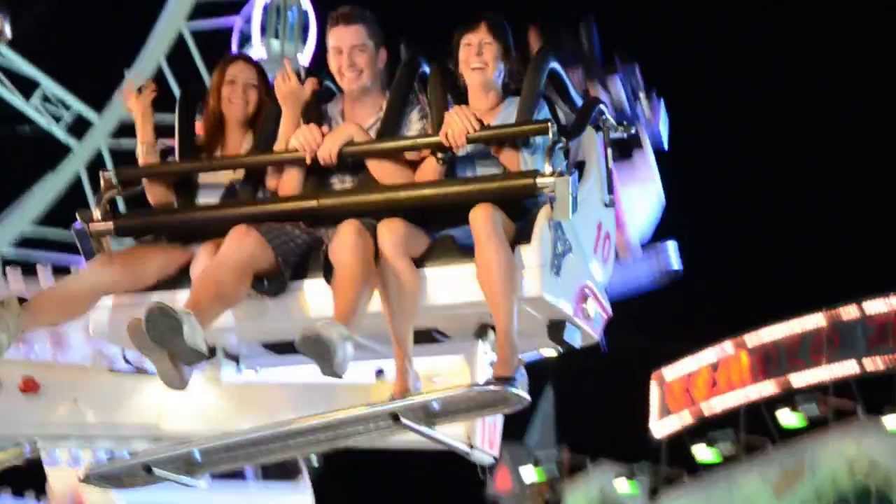 Saltamontes atracción Feria de Malaga
