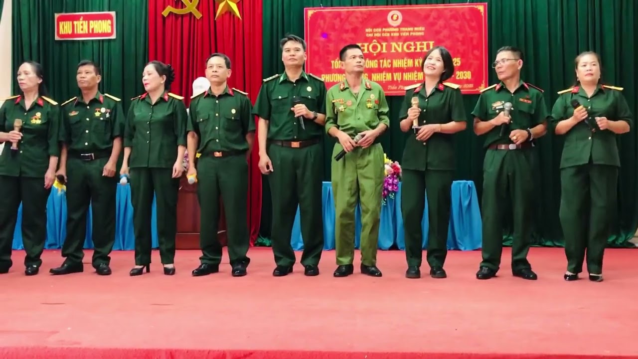 Tốp ca nam nữ