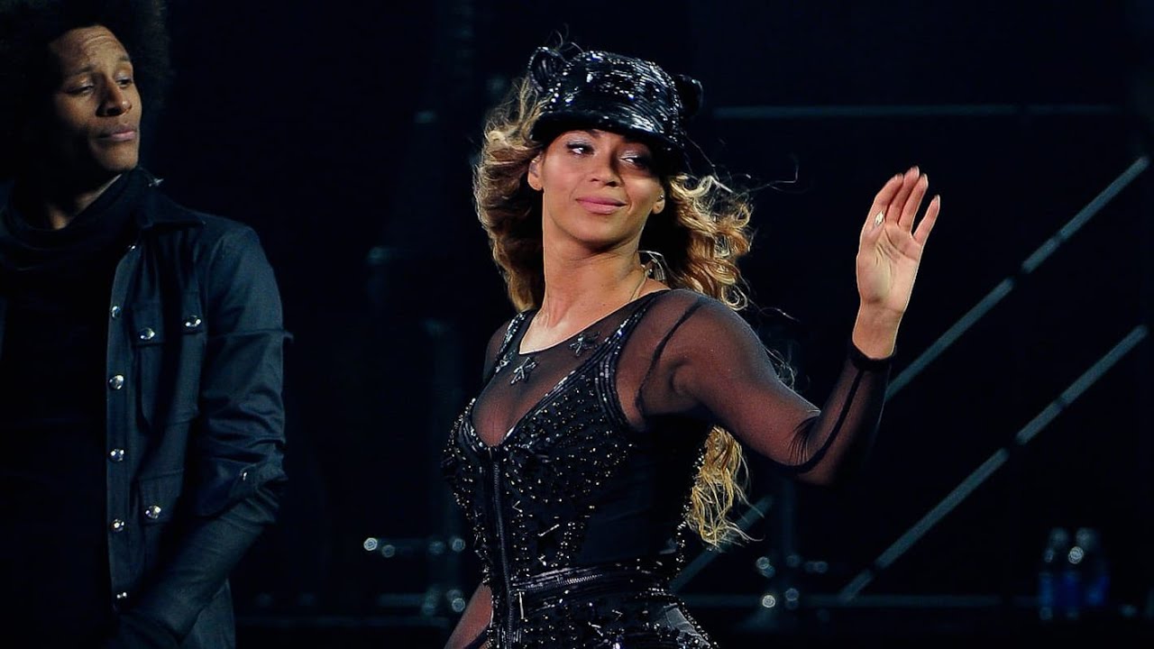 Mrs. Carter Show World Tour - Chicago (official footage)