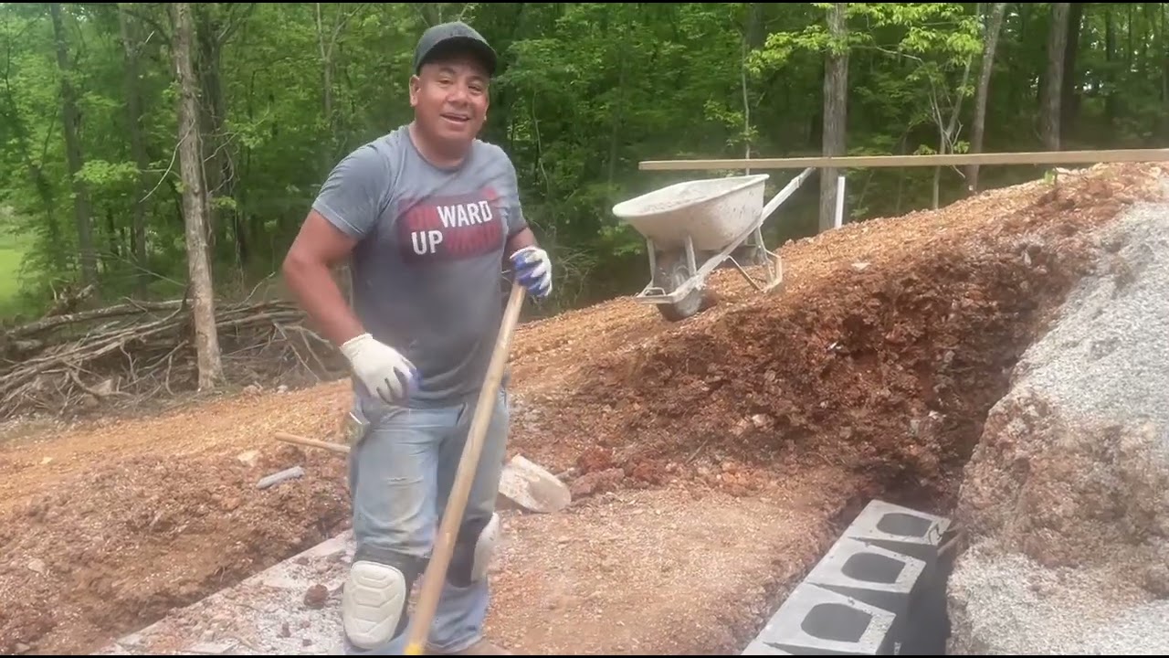Cómo hacer pared de retención con bloques de cemento correctamente