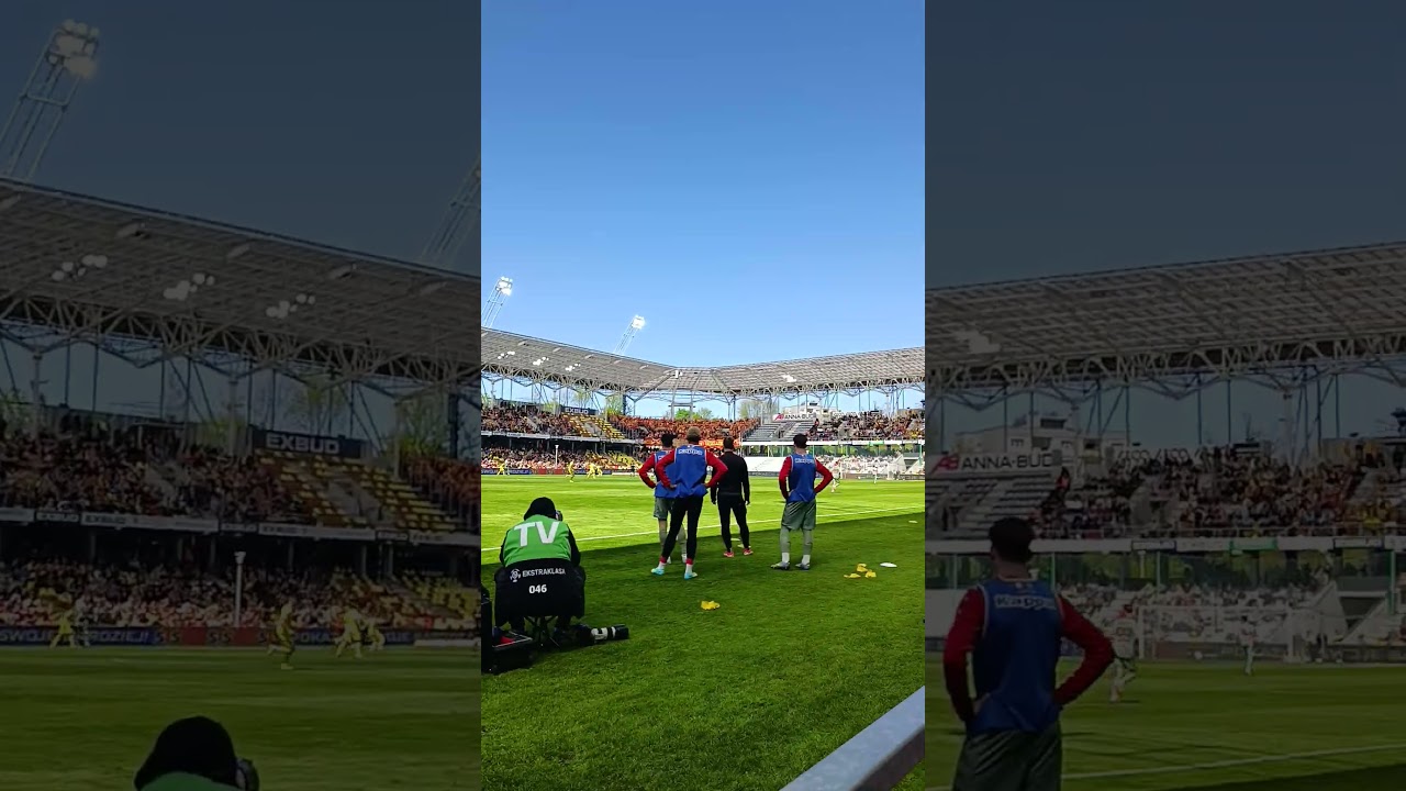 Jest 2-1!!!!!!! Strzelcem gola Pau Resta