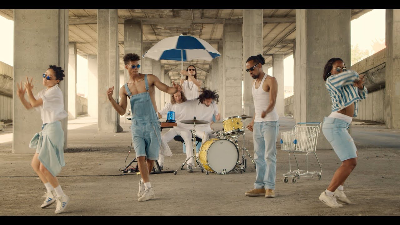 Beat Market - Chaude Chaleur (ft. KNLO) (Official Video)
