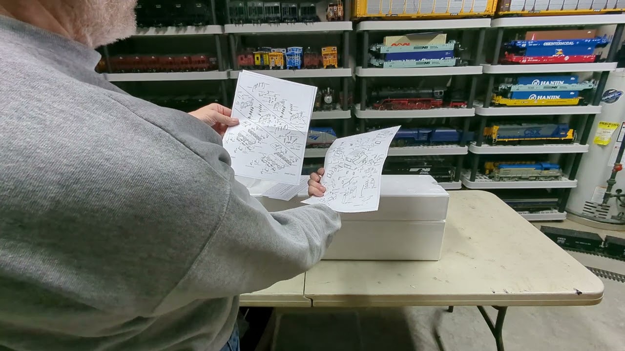 Bachmann Dash-9 Unboxing, New G Scale Version