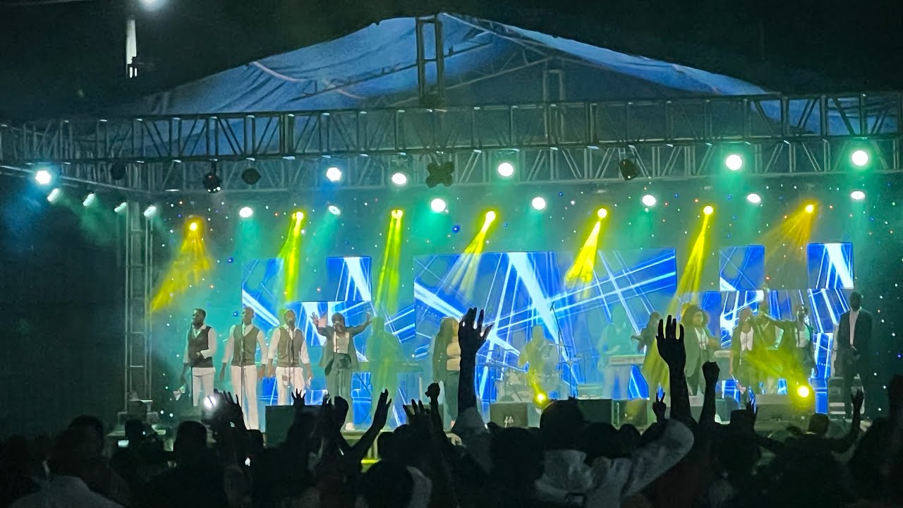 African praise / Noelie Elykem  GLORY 2022 LOMÉ - TOGO 
