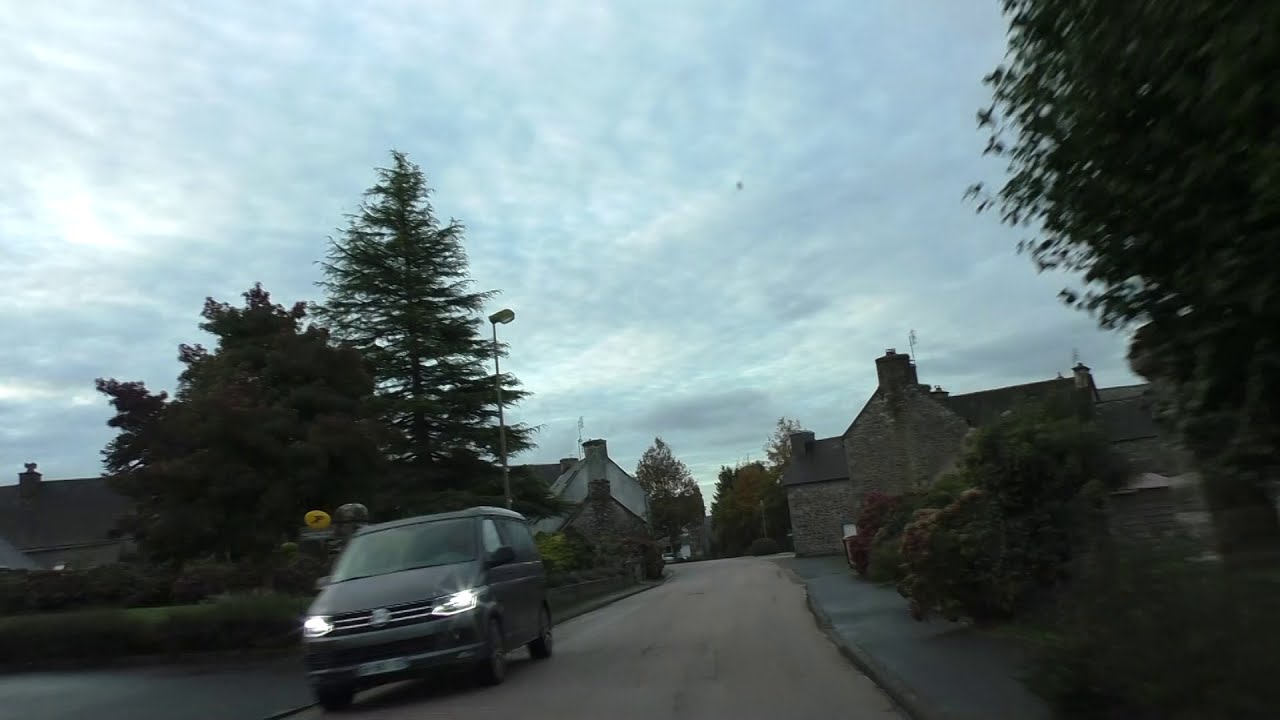 Driving On The D712, D33, D787, D28 & D31 From Belle Isle en Terre To La Croix Tasset, France