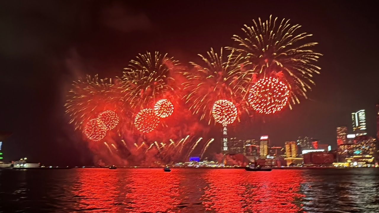HONG KONG FIREWORKS DISPLAY 2026 LIT UP THE VICTORIA HARBOUR 