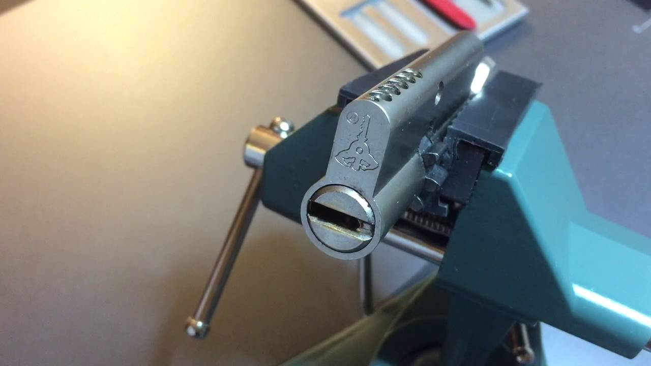 [107] Mul-T-Lock Interactive Euro Profile Cylinder Picked and Gutted