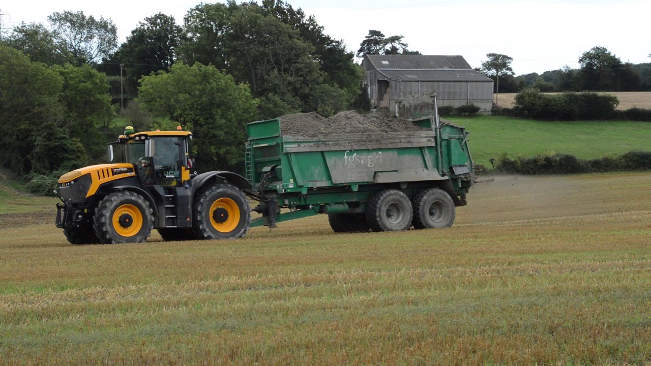 JCB 8330 & Tebbe Spreader