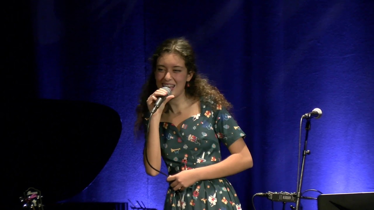 MOONLIGHT IN VERMONT - GABRIELA SUAREZ JAZZ SINGER