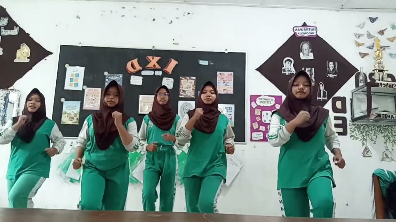 TUGAS PENJASORKES KELAS IX D KELOMPOK 2