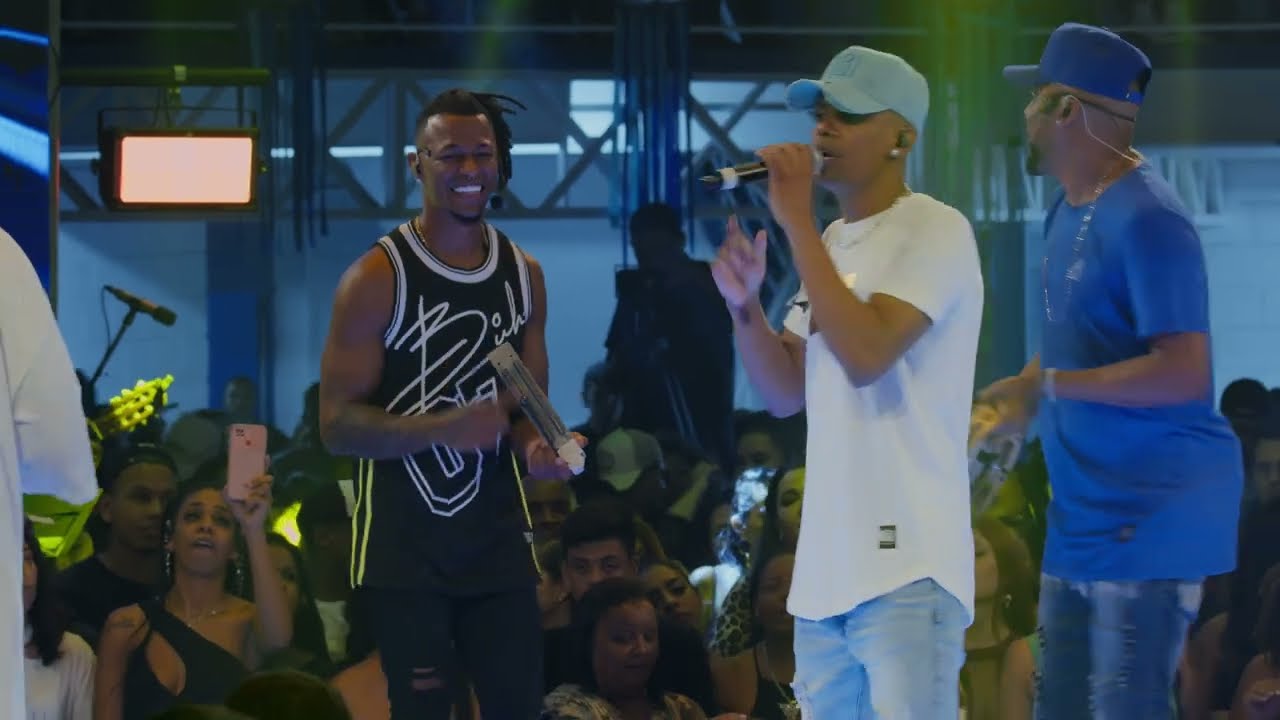 Samba da Ladeira - ao vivo | Porre / Mensagem Apagada / Eu N&atilde;o Sou De Me Entregar