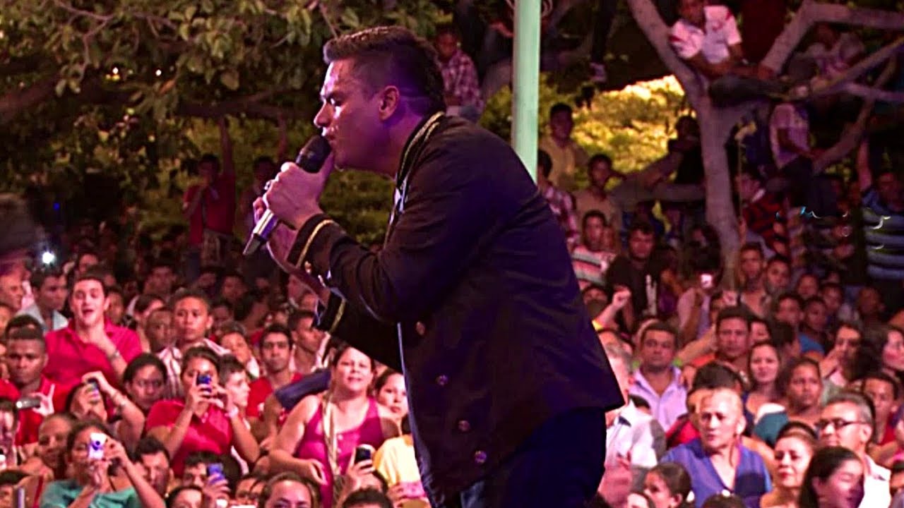 El CARIÑO DE MI PUEBLO (EN VIVO) - SILVESTRE DANGOND & ROLANDO OCHOA [HQ]