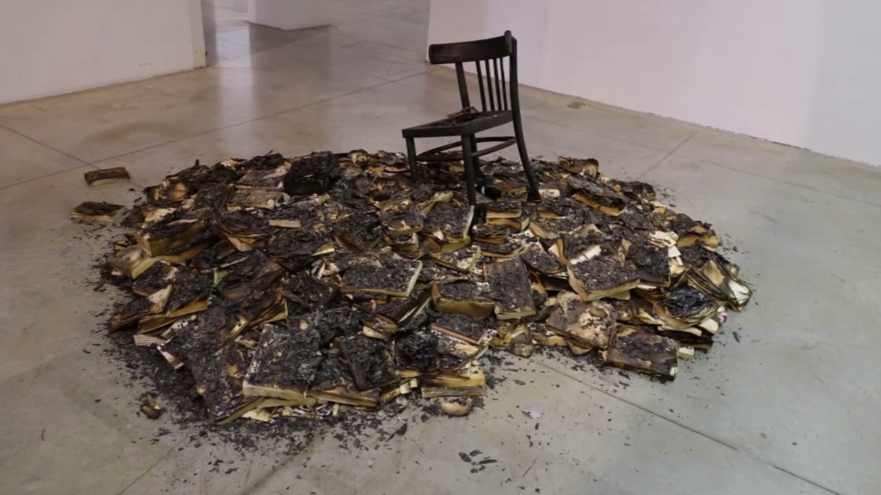 ROBERT KUSMIROWSKI: PERSO(A)NOMALIA Mostra al MAMBO Museo Arte Moderna Bologna 21.6- 29.9 2024