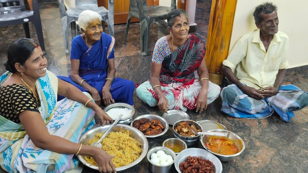 இன்னைக்கு நான்வெஜ் கூட்டாஞ்சோறு தான் நீங்களும் வாங்க..