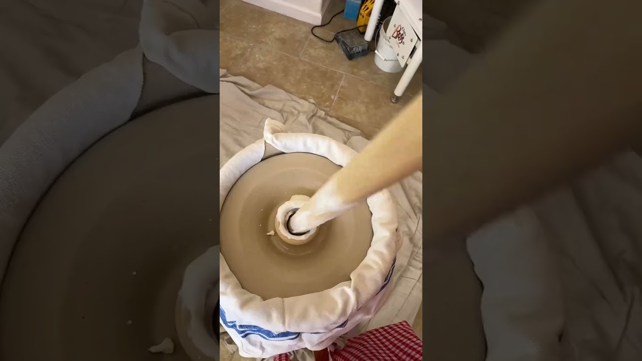 Making butter with my old fashioned butter churn 🧈