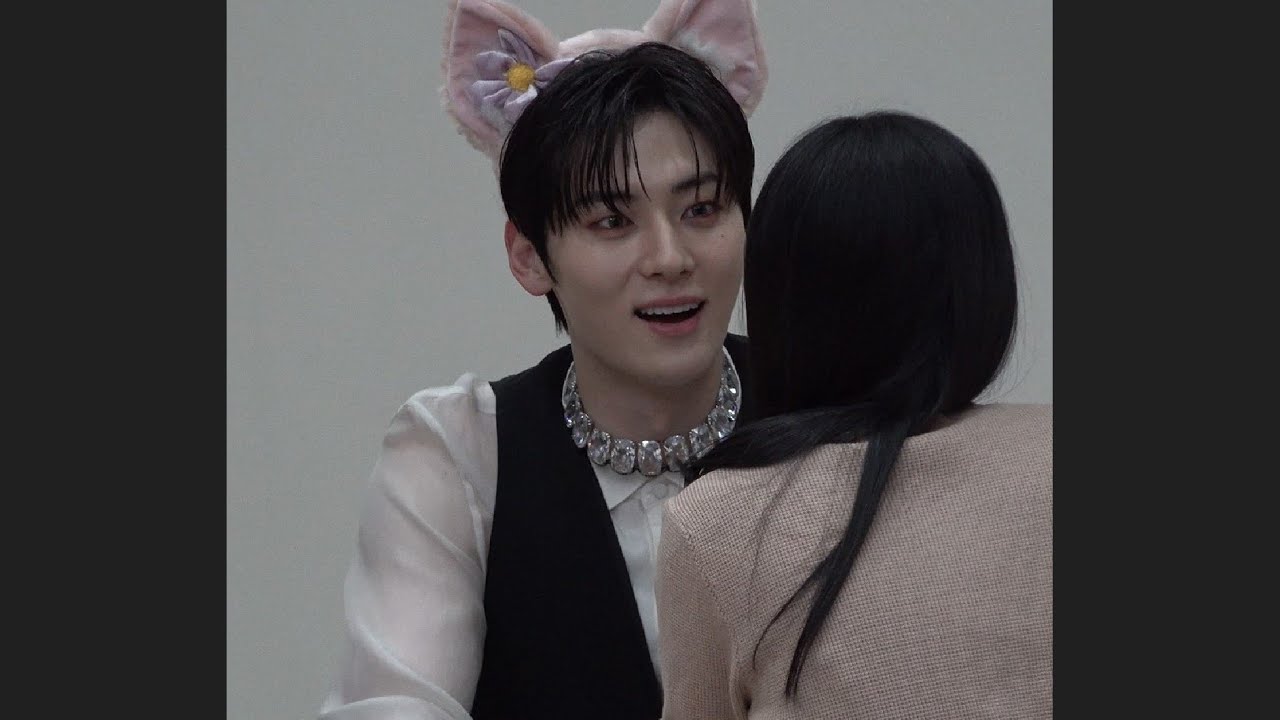 [황민현] 230302 위버스 팬사인회 후기/민현이와 나의 첫 대면/잘생겼다는 말이 부끄러운 민현씨