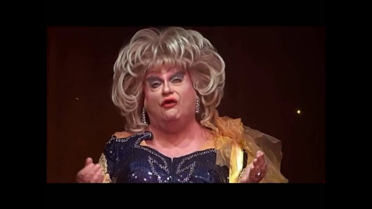 GERDA BALLON - PRUNKSITZUNG DER ROSA WÖLKCHEN -