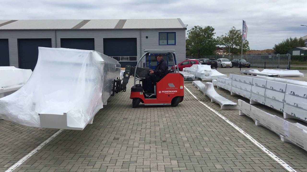 MaxTruck 2T Omni directional forklift Peinemann Meilof Riks Veendam 002
