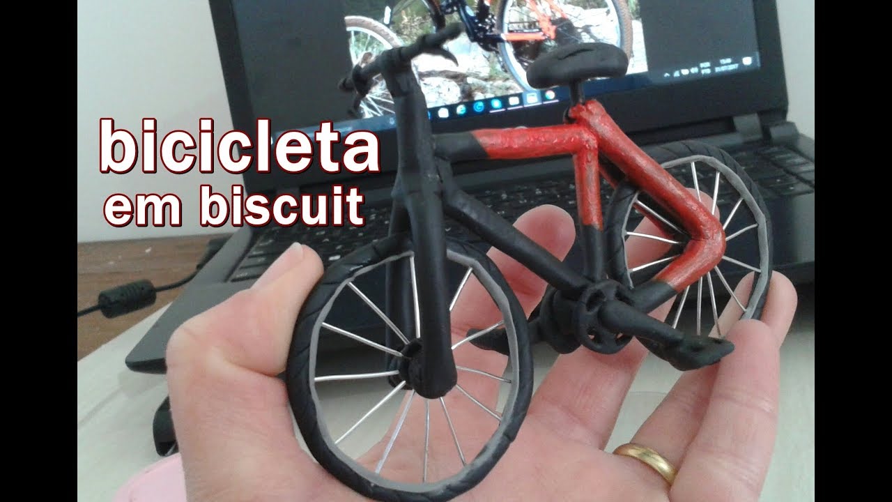 Bicicleta em biscuit