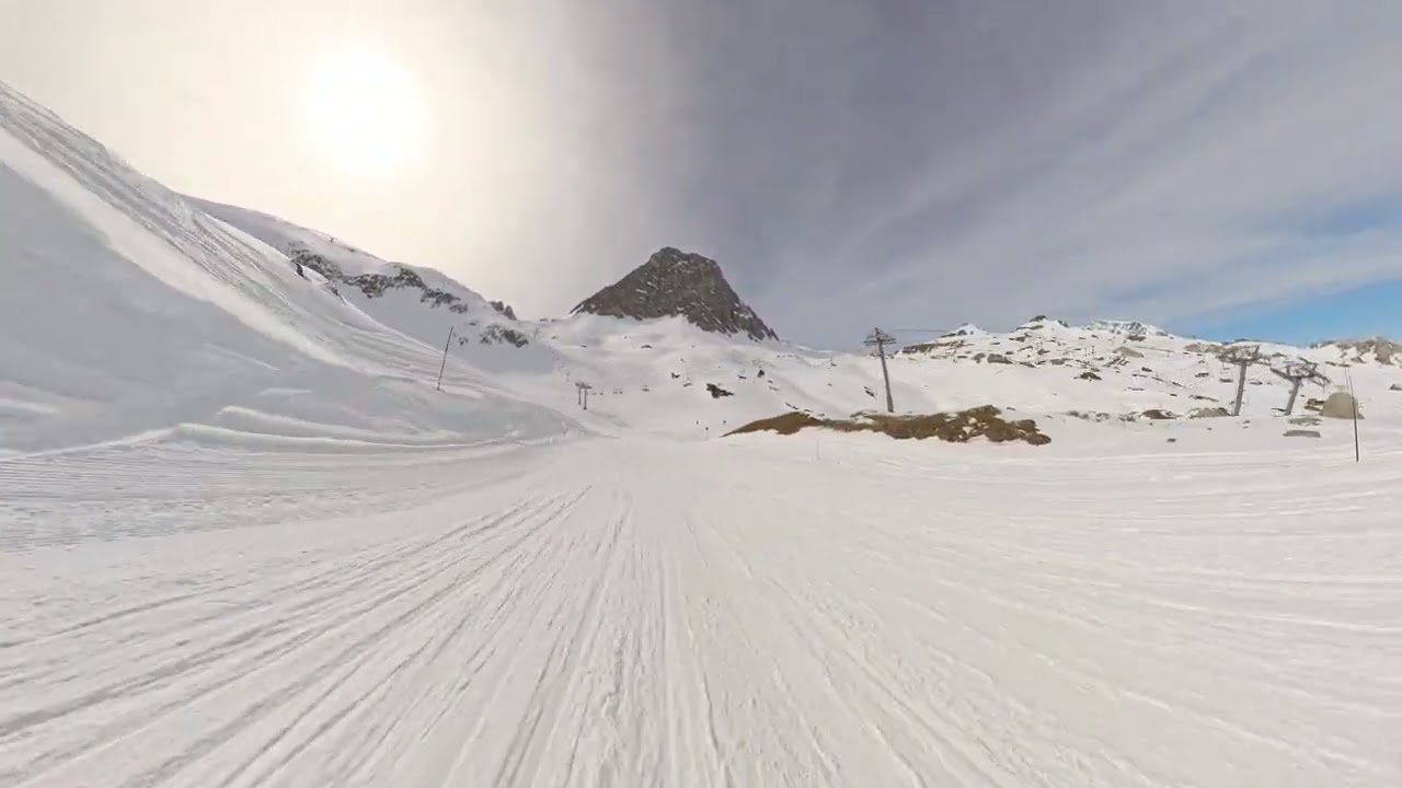 Tignes Pramecou Black run (after the up slope) March 2025