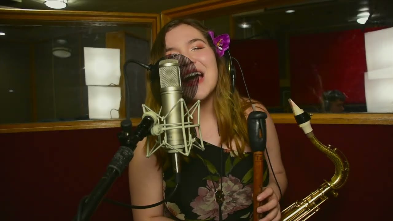 Macondo Blues - Camila Porto