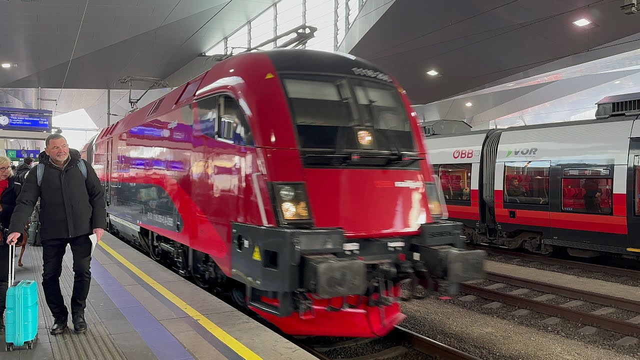 Ein-& Abfahrt ÖBB RJX 166/566 Flughafen Wien/Wien Hbf - Zürich/Innsbruck in Wien Hbf (14.12.2024)