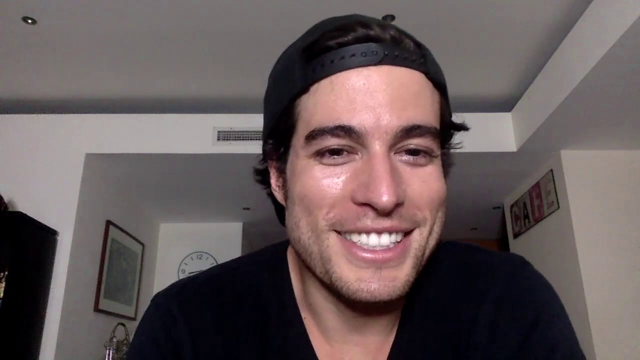 Julian Gil entrevista a Danilo Carrera