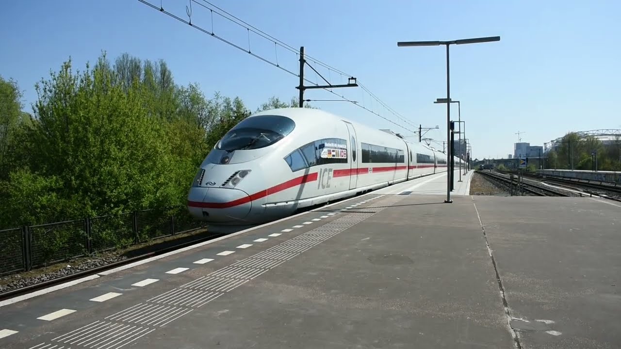 DB ICE 3M passes Duivdenrecht on its farewell ride (2025-04-12)