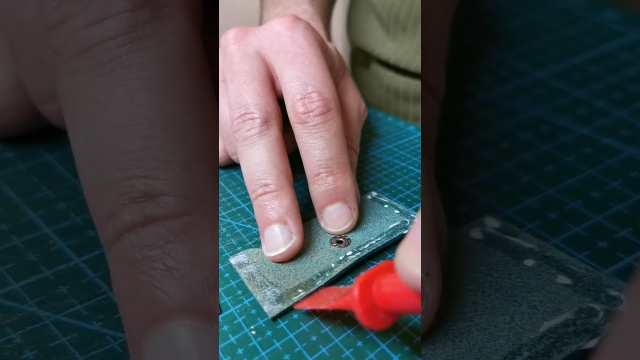 Make a guitar pick holder with me. Leathercraft small project.