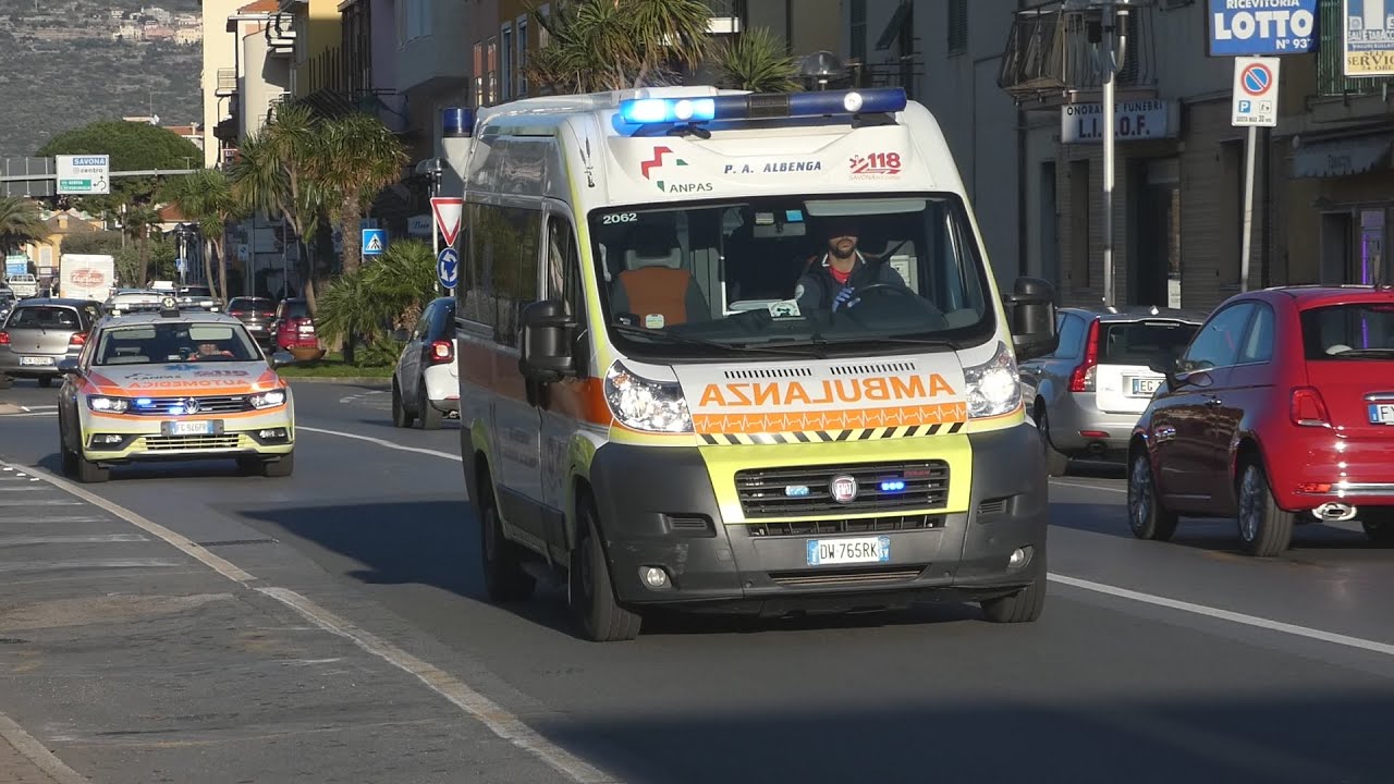 Ambulanza 2062 croce bianca Albenga-Sez. Villanova d'Albenga+Automedica sierra 2 in sirena