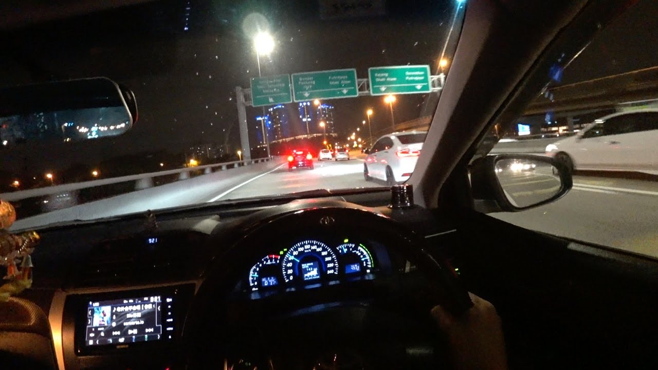 2012 Toyota Camry 2.0G | Malaysia #POV [Night Test Drive]