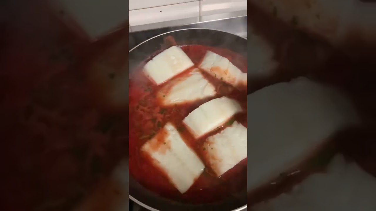 COOKING FISH IN TOMATO SAUCE #food #recipe #fish #satisfying #2023