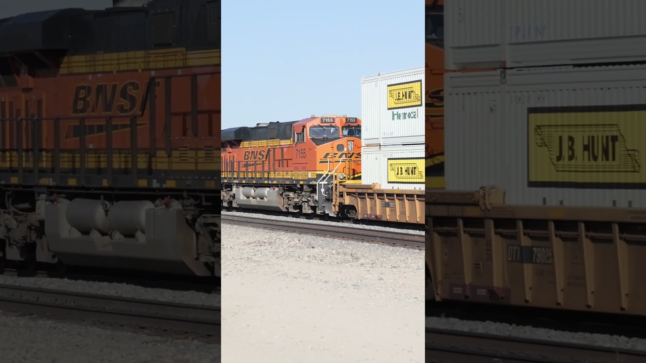 DESERT CROSSING BNSF 7118 MONSTER TRAIN 